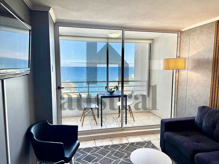 Beautiful apartment with ocean views at Euromarina