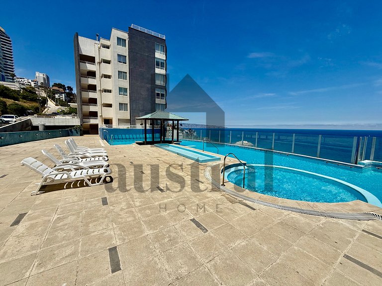 Beautiful apartment with ocean views at Euromarina