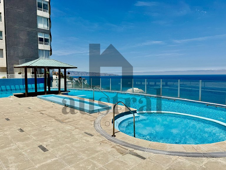 Beautiful apartment with ocean views at Euromarina