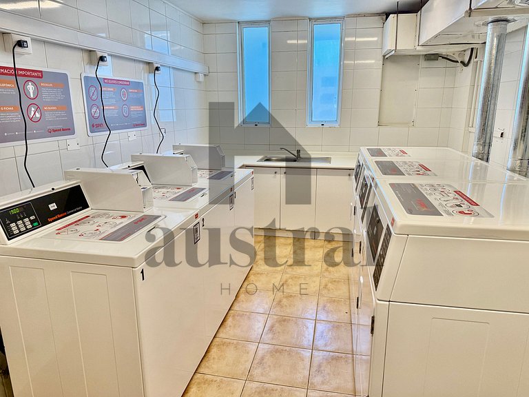 Beautiful apartment with ocean views at Euromarina