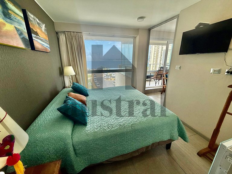 Apartment with Beautiful Sea View