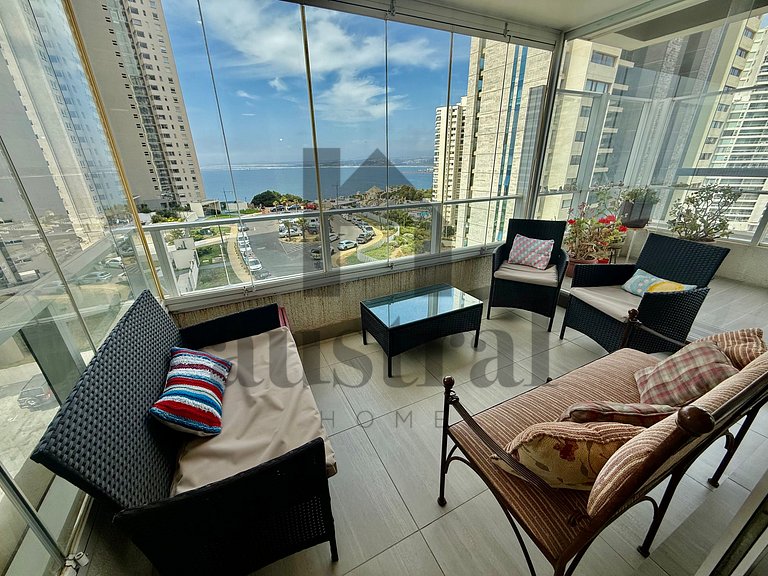 Apartment with Beautiful Sea View