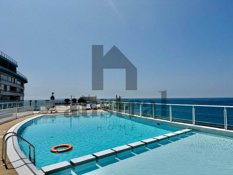 Clear view and close to the beach