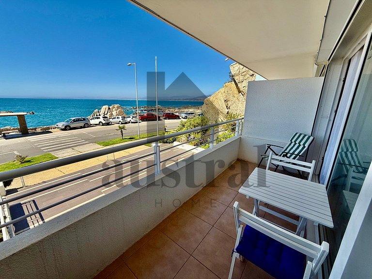 Beachfront beachfront in front of Lilenes Beach