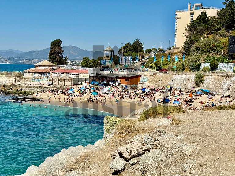 Primera linea frente a Playa Lilenes