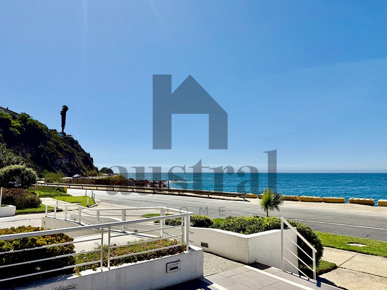 Beachfront beachfront in front of Lilenes Beach