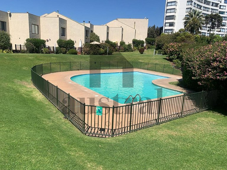 Hermosa Casa en Condominio con Vista al Mar
