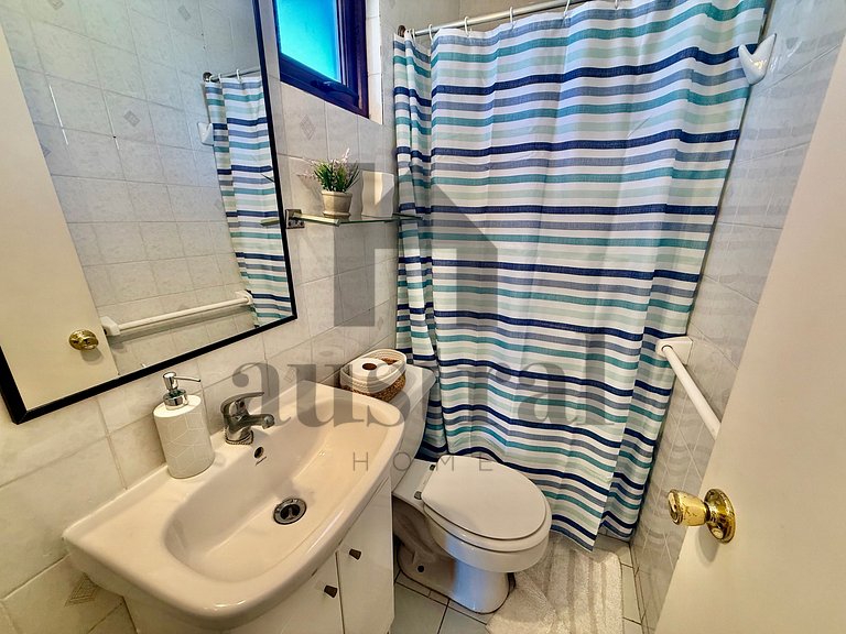 Hermosa Casa en Condominio con Vista al Mar