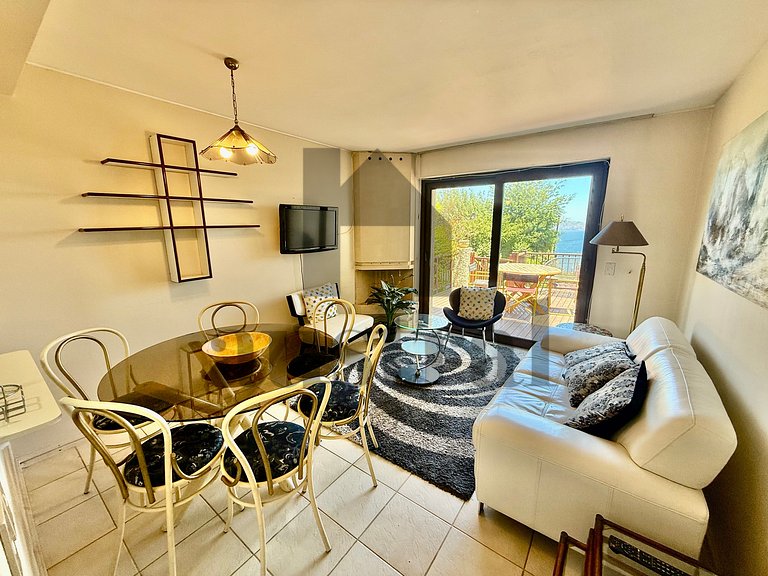 Hermosa Casa en Condominio con Vista al Mar