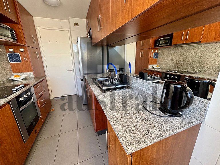 Sensacional com vista e piscina aquecida.