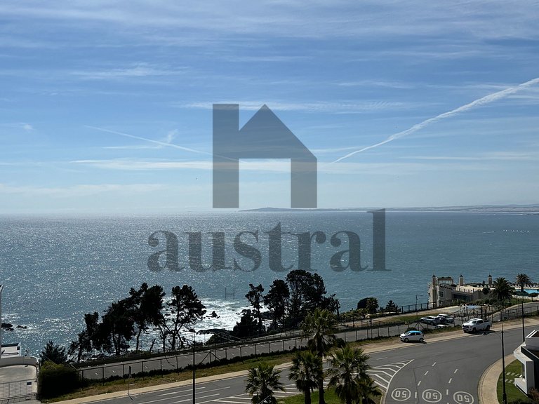 Sensational apartment with a view and heated pool