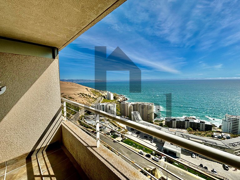 Apartment with Clear Ocean View