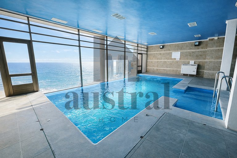 Apartment with Clear Ocean View