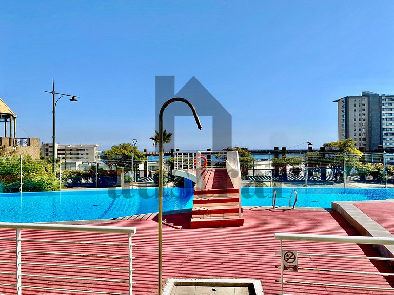 Apartamento com Vista Despejada para o Mar