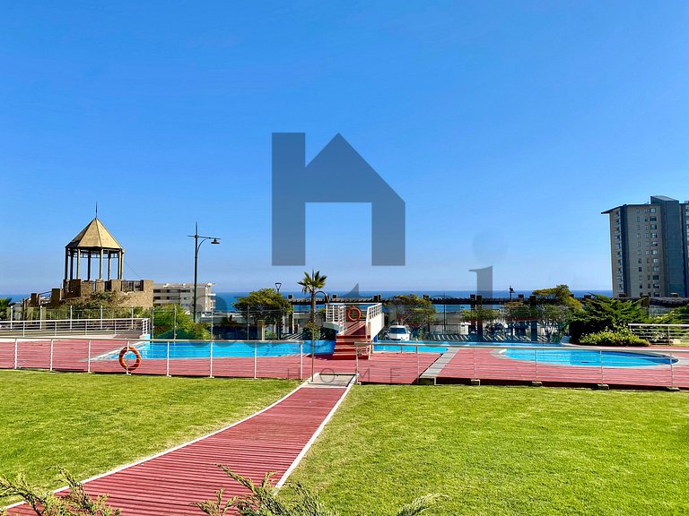 Apartamento com Vista Despejada para o Mar