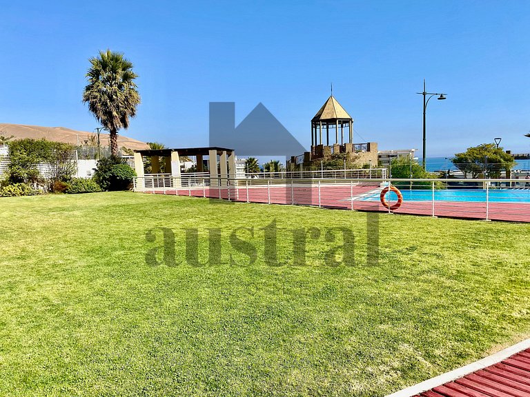 Apartamento com Vista Despejada para o Mar