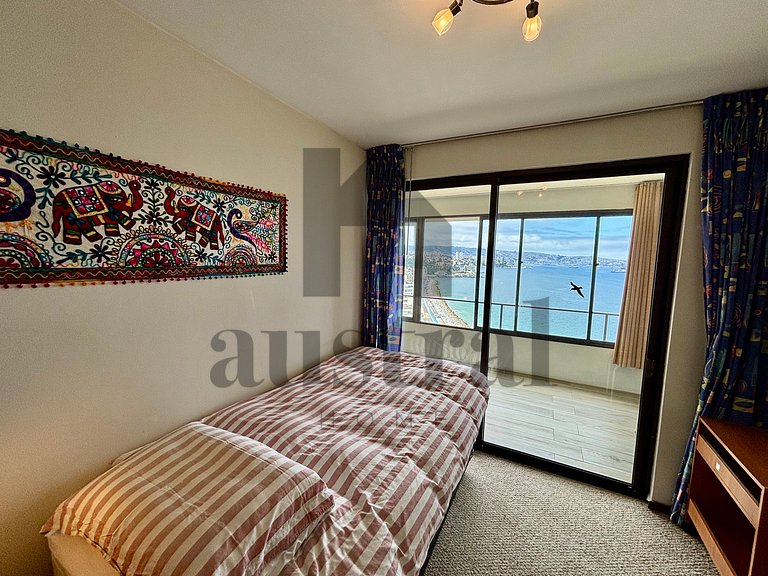 Experience Av San Martin and the Beach