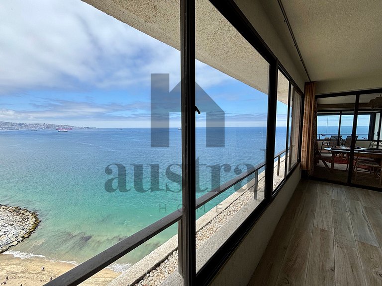 Experience Av San Martin and the Beach