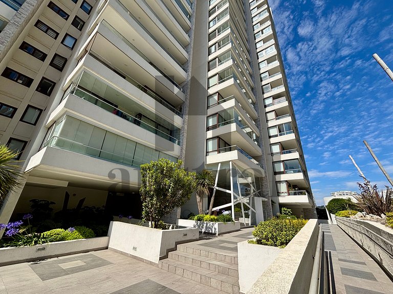 Depto em edifício moderno em Edmundo Eluchans