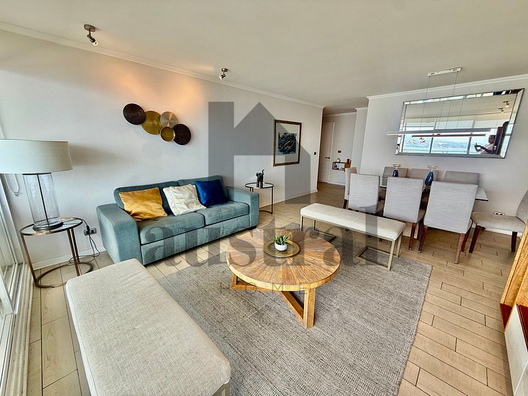 Spacious and Extraordinary Sea View