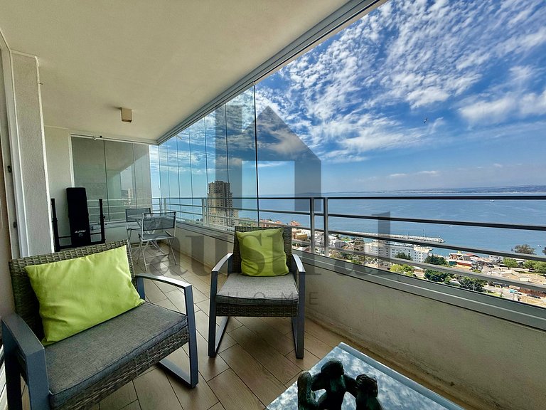 Spacious and Extraordinary Sea View