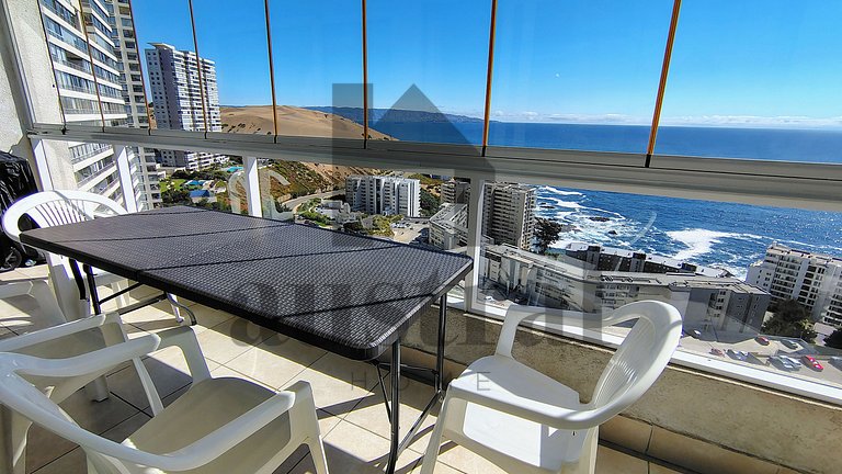 Apartment with extraordinary ocean view