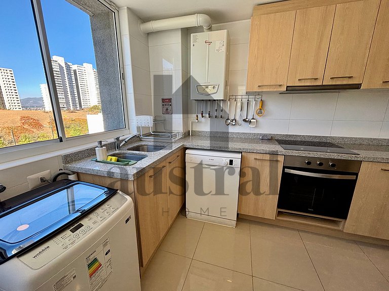 Apartamento maravilhoso e espaçoso na Montemar.