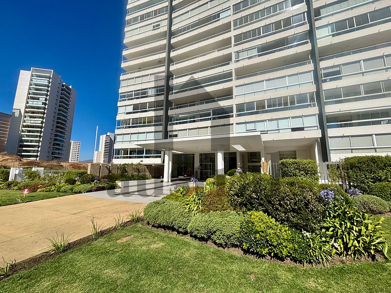 Apartamento maravilhoso e espaçoso na Montemar.