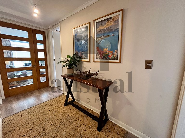 Apartamento maravilhoso e espaçoso na Montemar.