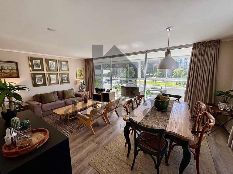 Apartamento maravilhoso e espaçoso na Montemar.