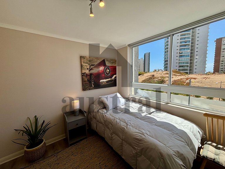 Apartamento maravilhoso e espaçoso na Montemar.