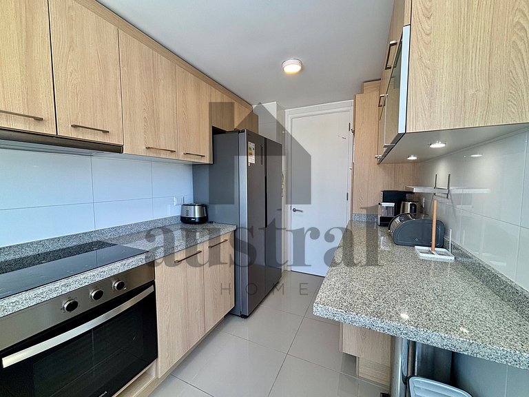 Apartamento maravilhoso e espaçoso na Montemar.