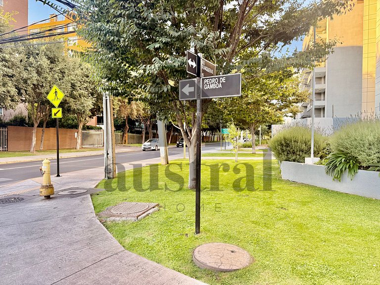 Modern decor and excellent location