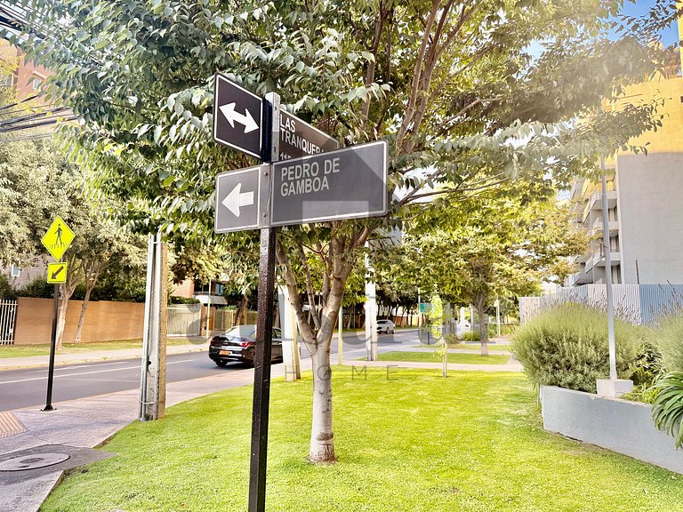 Decoração moderna e localização excelente.