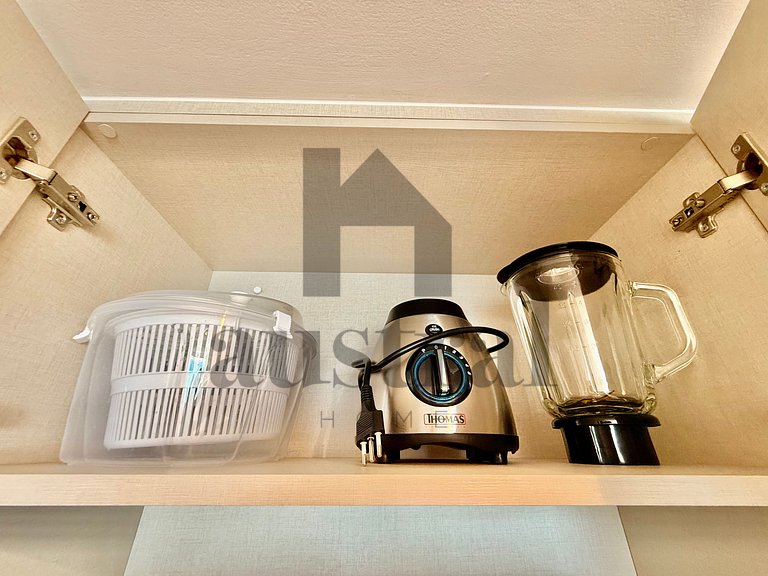 Apt com vista para o mar e piscina aquecida