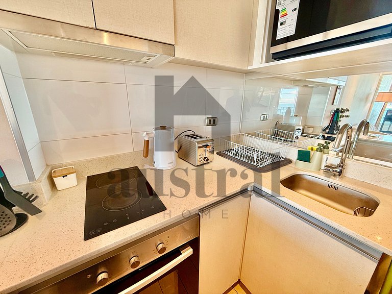 Apartment with ocean view and heated pool