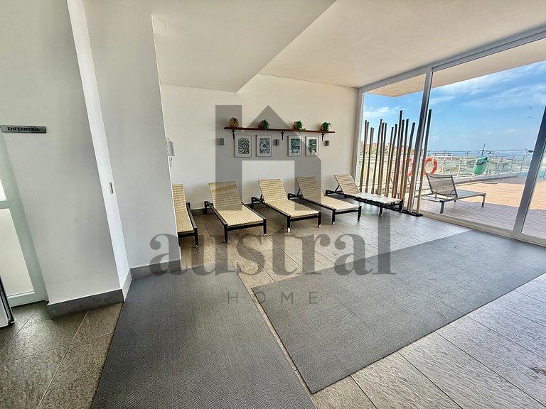 Apt com vista para o mar e piscina aquecida