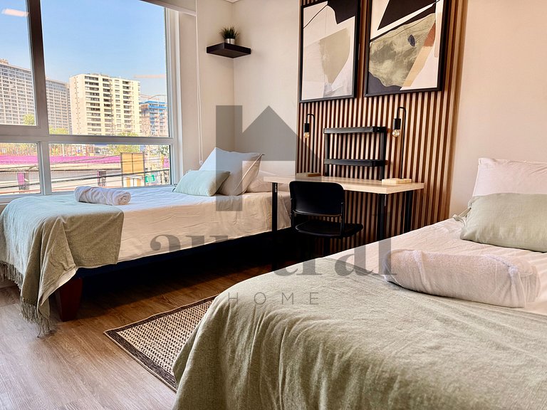 Decorado con estacionamiento cerca Est. Nacional