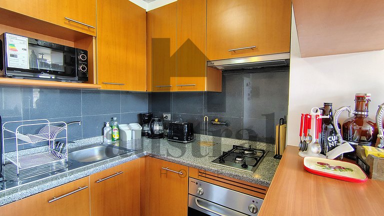 Pleasant Close to Costanera Center with A/C