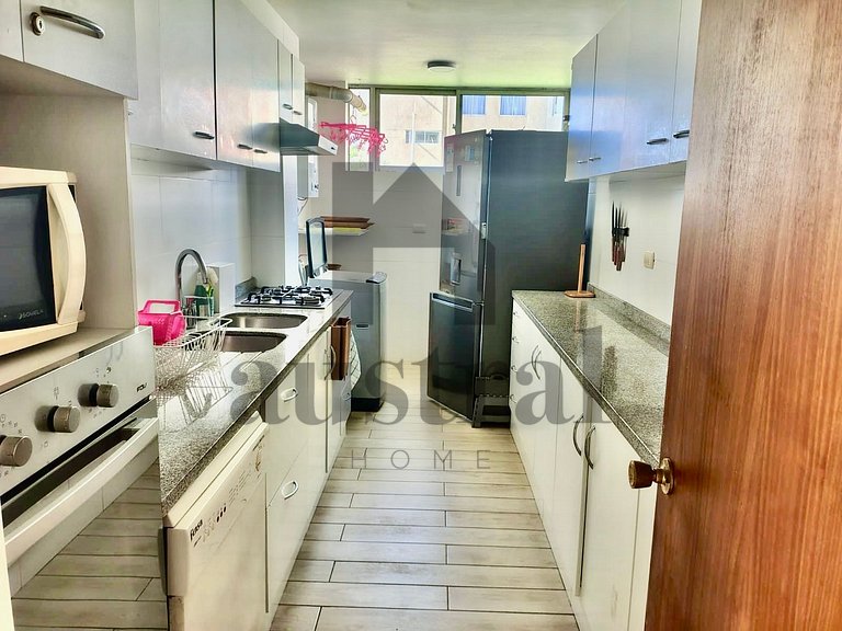 Maravilhoso apartamento térreo, em frente à praia