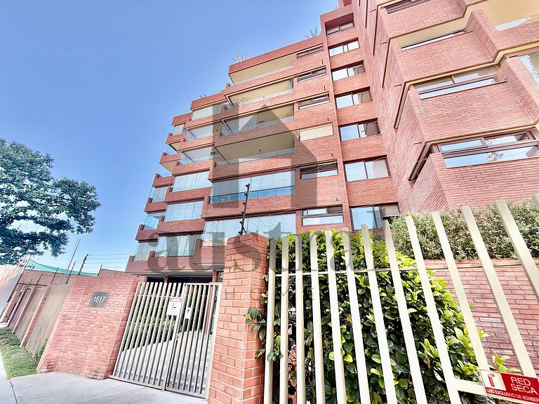 Wonderful and spacious apartment in Manquehue Sur