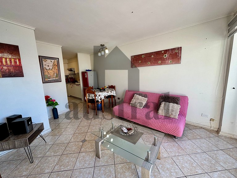 Vista maravilhosa para o mar, à beira-mar.