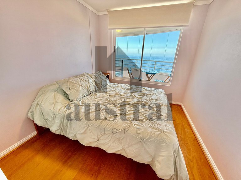 Wonderful view of the sea in front of Cochoa Beach