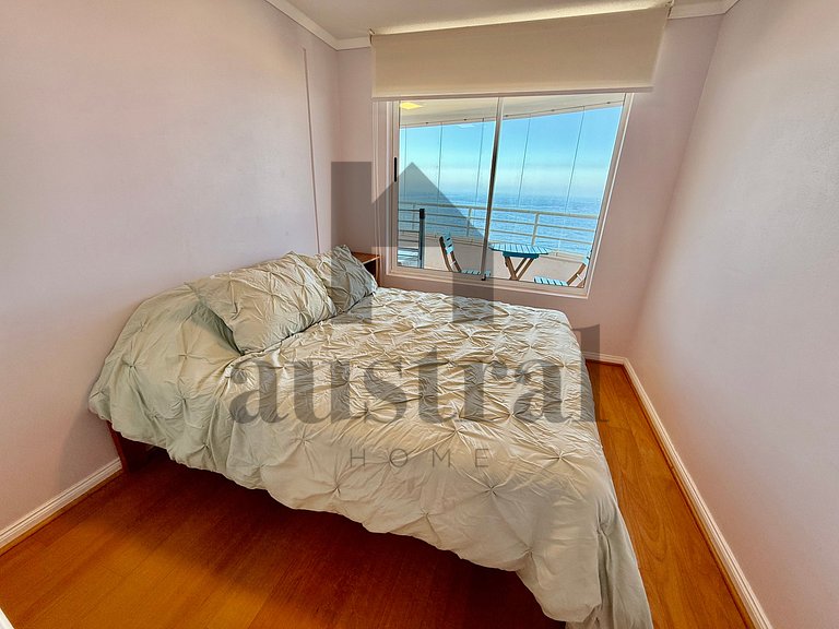 Wonderful view of the sea in front of Cochoa Beach