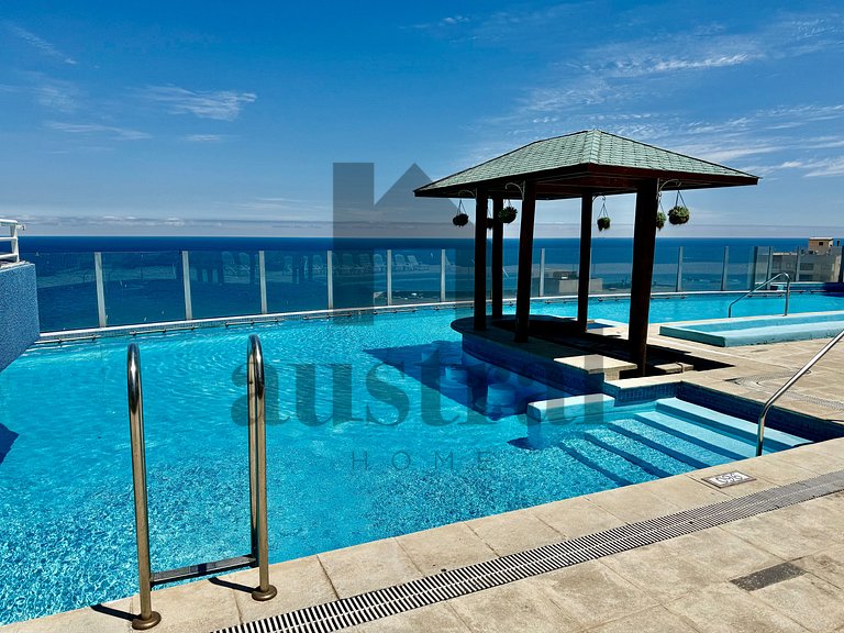 Wonderful view of the sea in front of Cochoa Beach