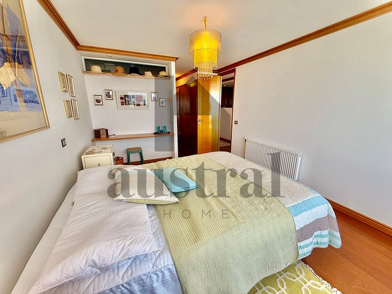 Incredible view, two suites and two parking spaces