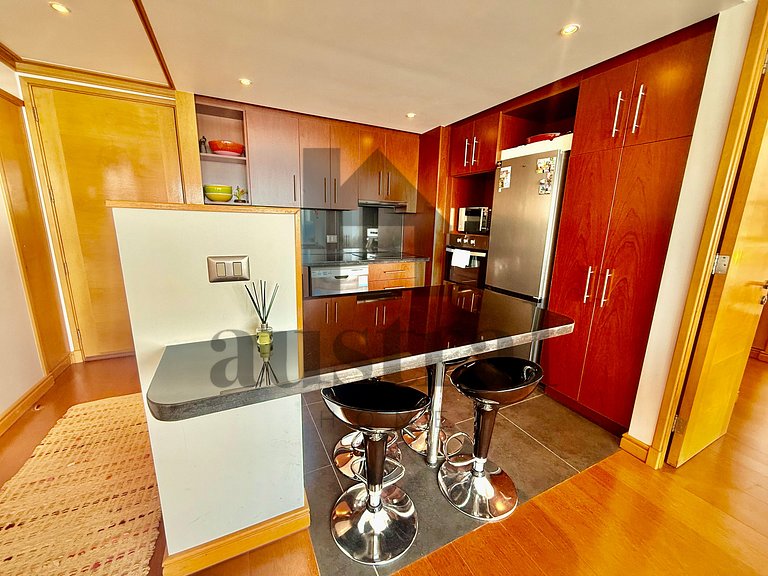 Incrível, duas suítes e duas vagas estacionamento