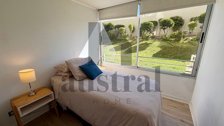 Lindo apartamento no térreo.