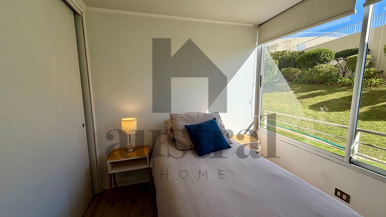 Lindo apartamento no térreo.