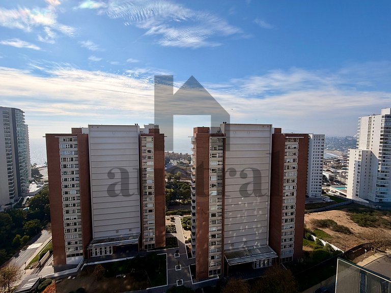 New and Wonderful in Costa de Montemar